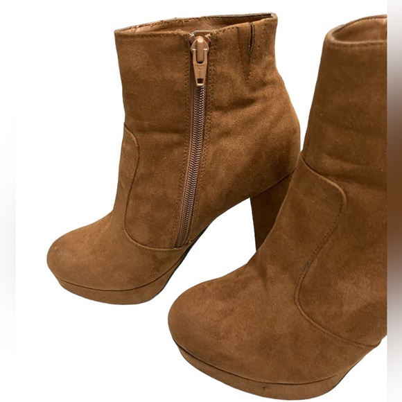 Mossimo Brown Suede Ankle Boots Sz 6 1/2 - Picture 5 of 13